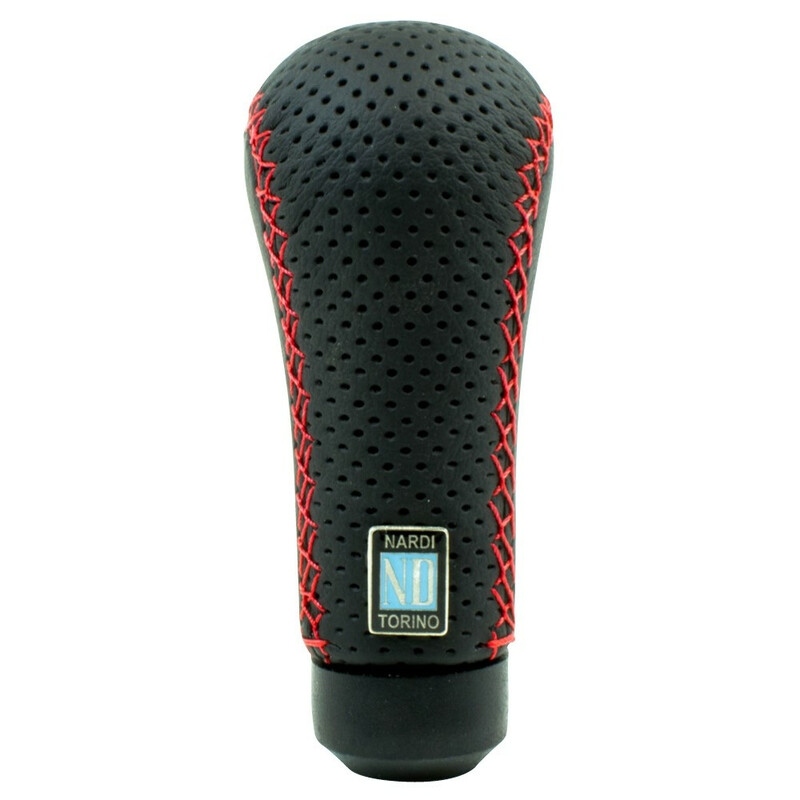 Pommeau Nardi Prestige en Cuir Noir Perforé, Coutures Rouges