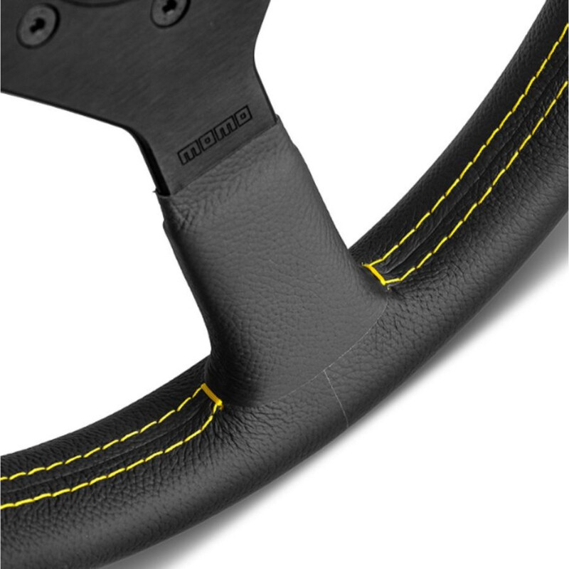Volant Momo Montecarlo Tulipé (40 mm), Cuir Noir, Coutures Jaunes - 35 cm
