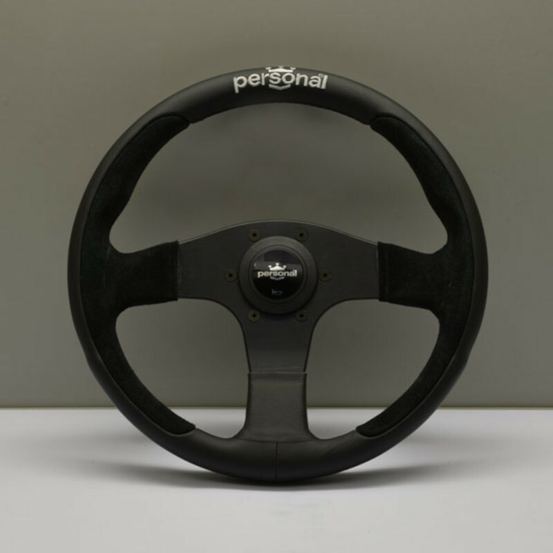Volant Personal Pole Position (330 mm) Cuir Noir & Cuir Noir Retourné, Branches Noires, Logo Argent