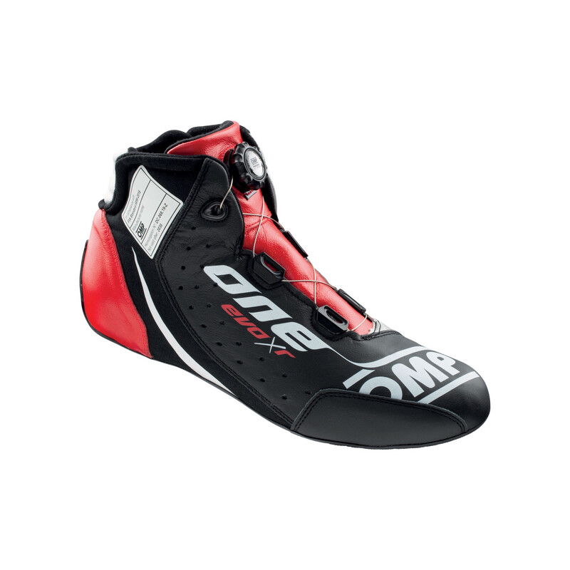 Bottines OMP ONE EVO R - Noires / Argentées / Rouges (FIA)
