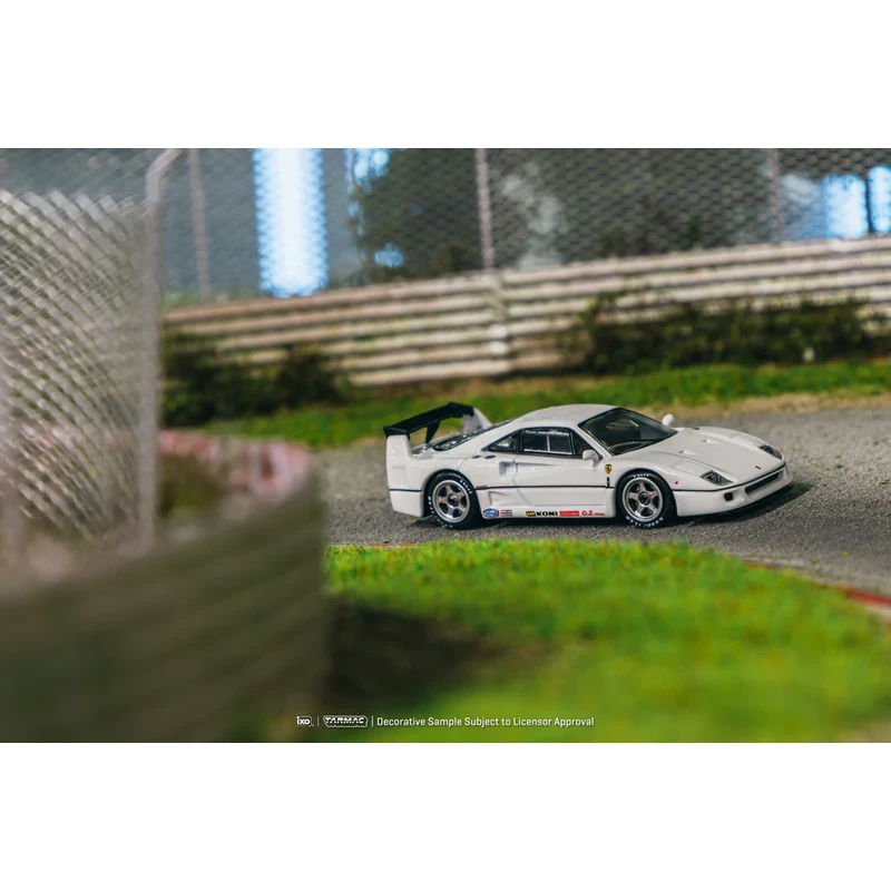 Tarmac Works 1/64 - Ferrari F40 Lightweight | Blanche