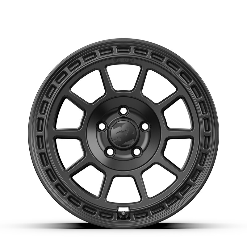 Fifteen52 Traverse MX 17x8" 5x114.3 ET38, Graphite