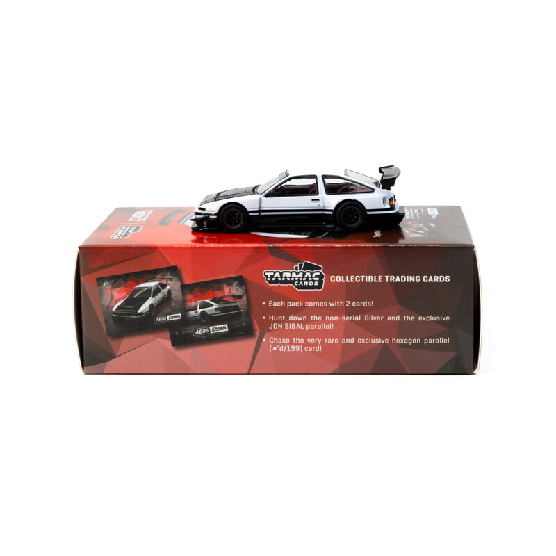 Tarmac Works 1/64 - Toyota Sprinter Trueno AE86 Widebody | Blanc / Noir + Cartes à Collectionner