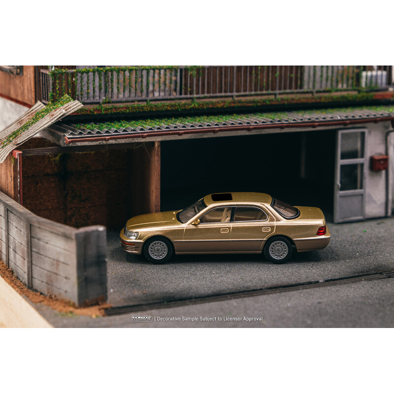 Tarmac Works 1/64 - Lexus LS400 | Champagne Beige Metallic